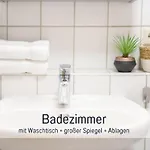 Apartment Benville Bv12 - 54 Qm Mit Balkon - Parkplatz Inklusive - Wlan - Spuelmaschine - Bushaltestelle 50 M *