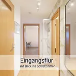 Benville Bv12 - 54 Qm Mit Balkon - Parkplatz Inklusive - Wlan - Spuelmaschine - Bushaltestelle 50 M Pirna