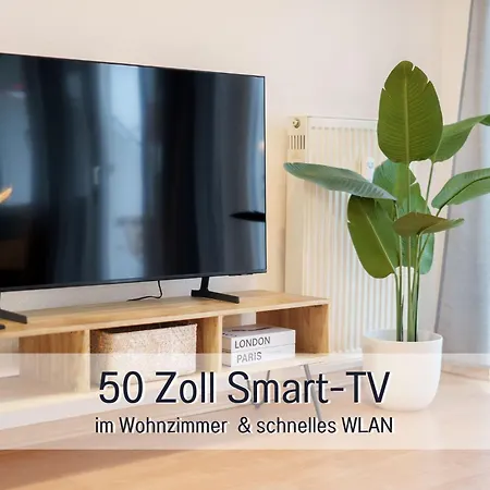 Benville - 54 Qm Mit Balkon - Parkplatz Inklusive - Wlan - Spuelmaschine - Bushaltestelle 50 M Apartment Pirna