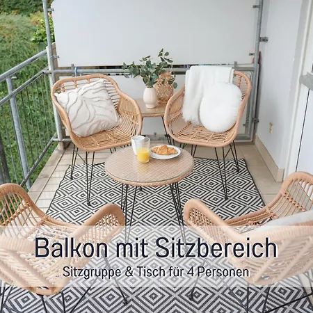 Apartment Benville - 54 Qm Mit Balkon - Parkplatz Inklusive - Wlan - Spuelmaschine - Bushaltestelle 50 M *