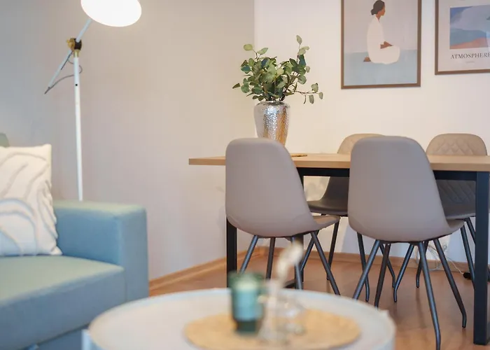 Daire Benville Bv12 - 54 Qm Mit Balkon - Parkplatz Inklusive - Wlan - Spuelmaschine - Bushaltestelle 50 M Pirna