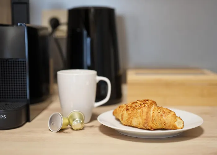 Daire Benville Bv12 - 54 Qm Mit Balkon - Parkplatz Inklusive - Wlan - Spuelmaschine - Bushaltestelle 50 M *