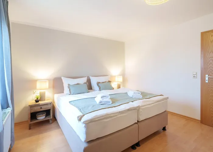 Daire Benville Bv12 - 54 Qm Mit Balkon - Parkplatz Inklusive - Wlan - Spuelmaschine - Bushaltestelle 50 M