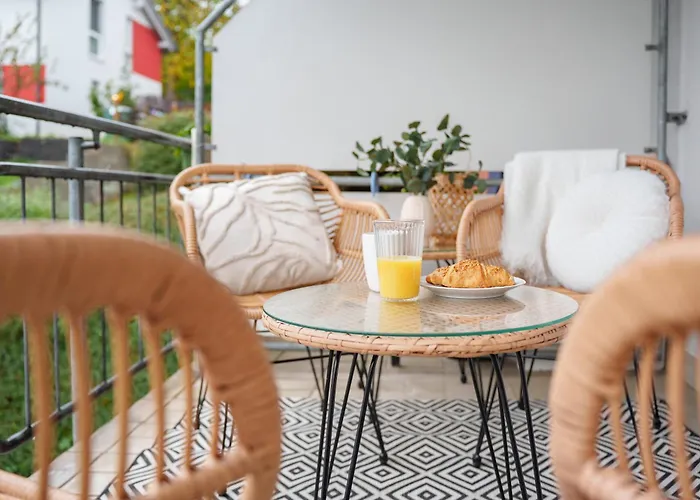 Daire Benville Bv12 - 54 Qm Mit Balkon - Parkplatz Inklusive - Wlan - Spuelmaschine - Bushaltestelle 50 M Pirna